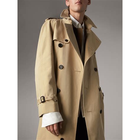 burberry trench coat heren|Burberry extra long trench coat.